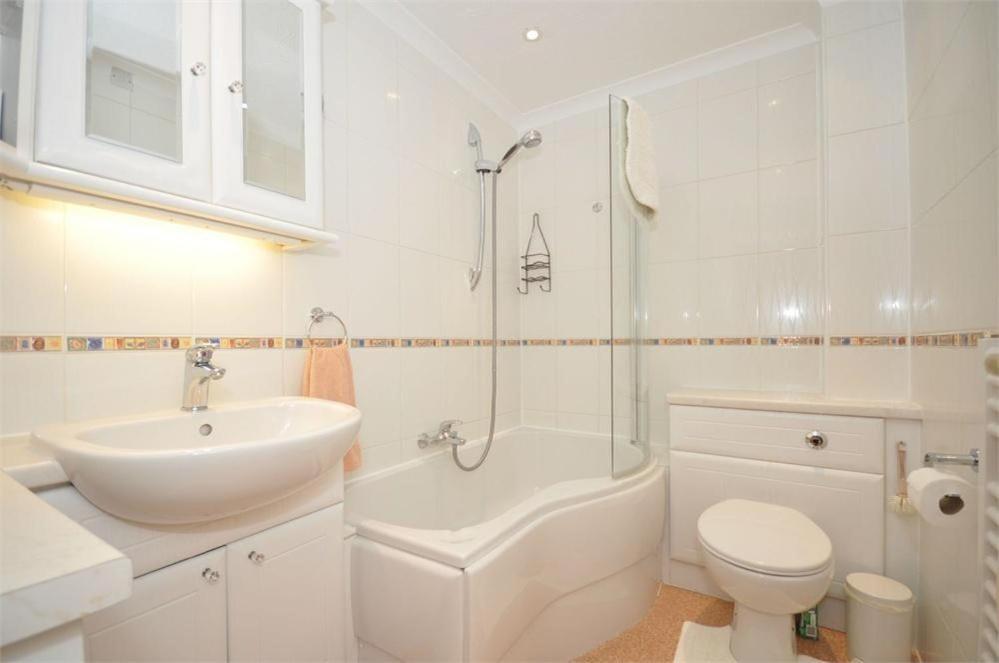 Thames View Apartments Staines-upon-Thames Luaran gambar